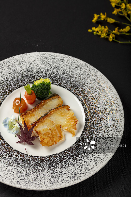 日式香煎鳕鱼图片素材
