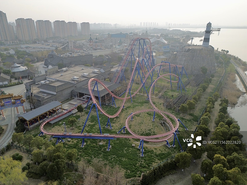 航拍江苏苏州华纳兄弟影视城和八百拍摄地图片素材