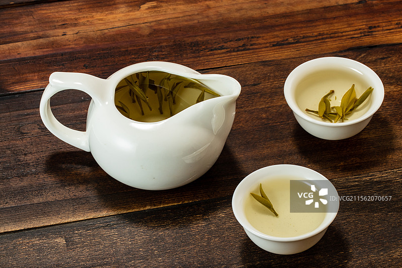 安徽六安市金寨黄芽茶叶黄茶图片素材