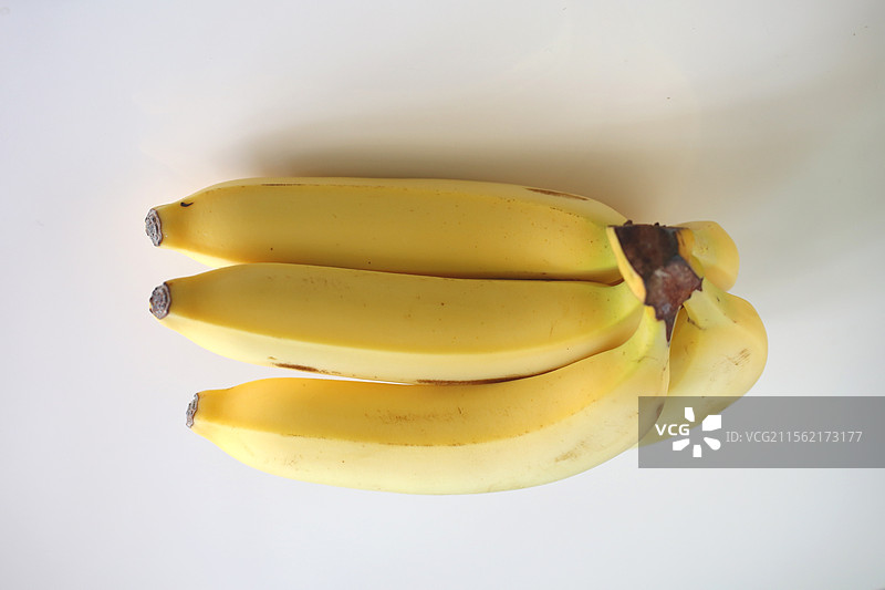 白色背景上的香蕉图片素材