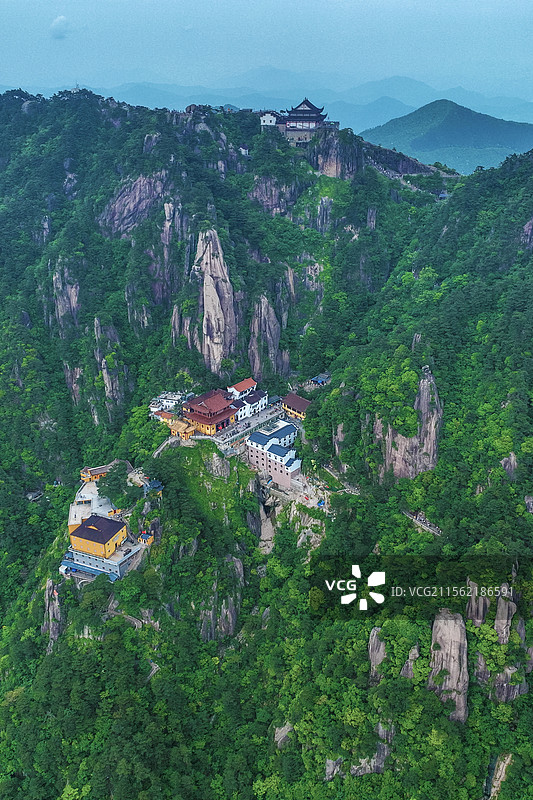 雄奇险秀的九华山+安徽省池州市青阳县九华山风景区-天台景区-竖幅图片素材