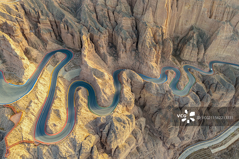 日落石林：上山的路图片素材