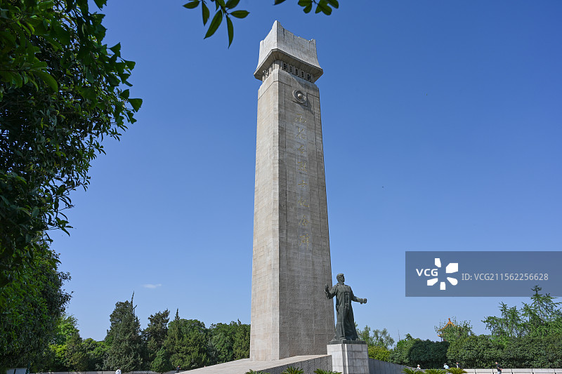 南京雨花台景区，雨花台烈士陵园，雨花台烈士纪念碑，雨花台烈士雕像群，雨花台纪念馆，忠魂亭图片素材