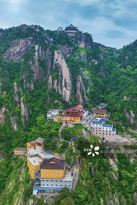 佛教圣地九华山+安徽省池州市青阳县九华山风景区-天台景区-竖幅图片素材