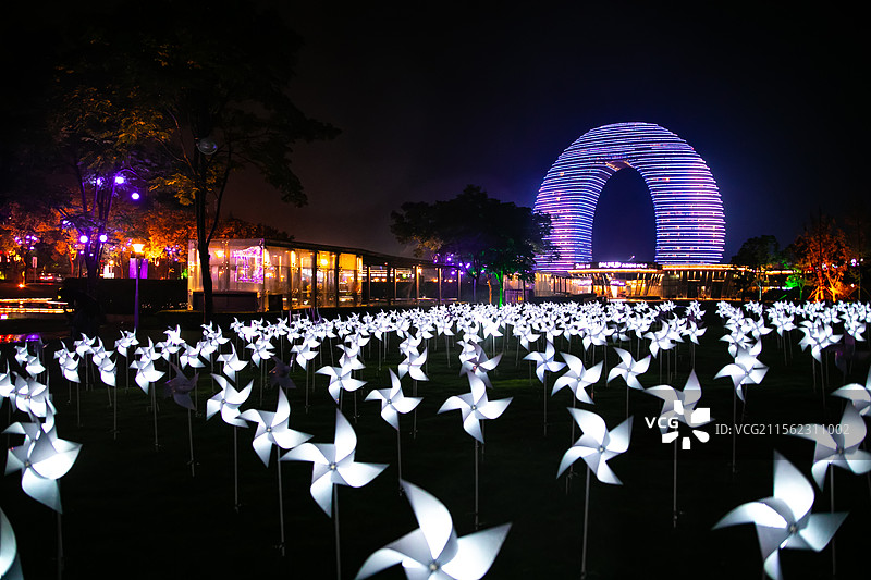 浙江湖州南太湖度假区，遥望湖州太湖喜来登酒店图片素材