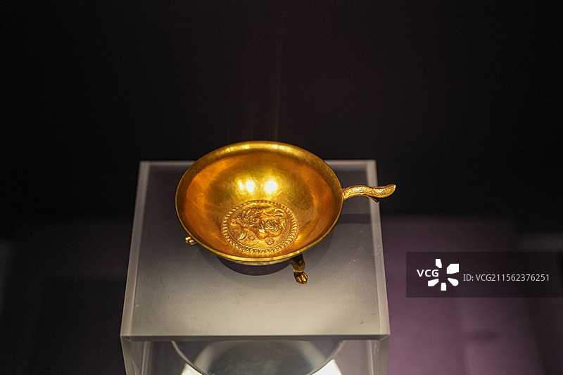 唐代 双狮纹金铛 陕西历史博物馆 何家村窖藏 大唐遗宝展图片素材