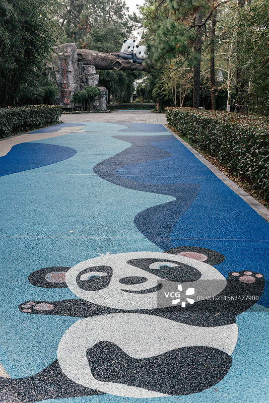 浙江安吉竹博园，熊猫主题园区入口栩栩如生，惹人喜爱图片素材