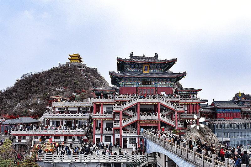 老君山山顶老君庙道德府全景风光图片素材