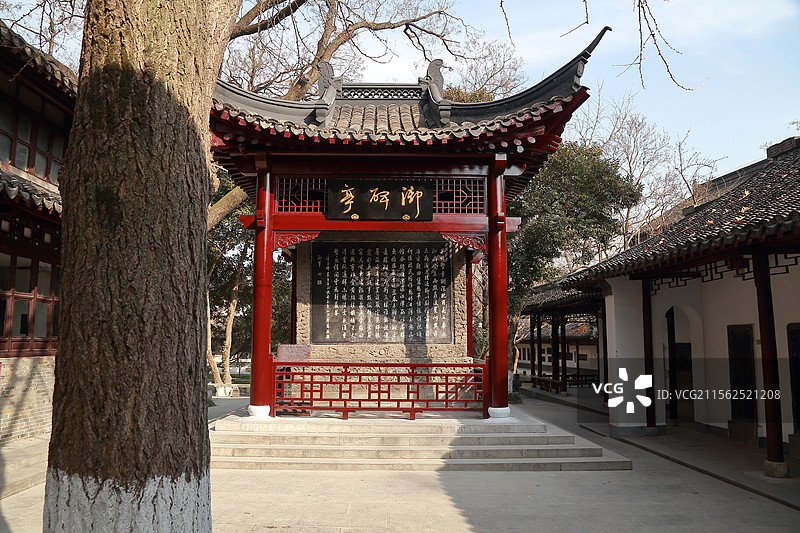镇江焦山碑林御碑亭冬季风景图片素材