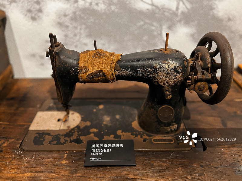 时代的记忆-美国记忆牌缝纫机-1926年图片素材
