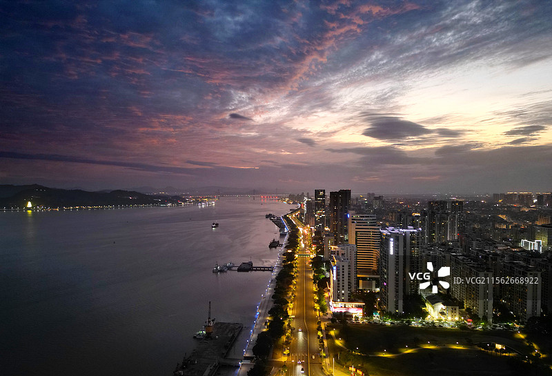 广东汕头海滨路夕照图片素材