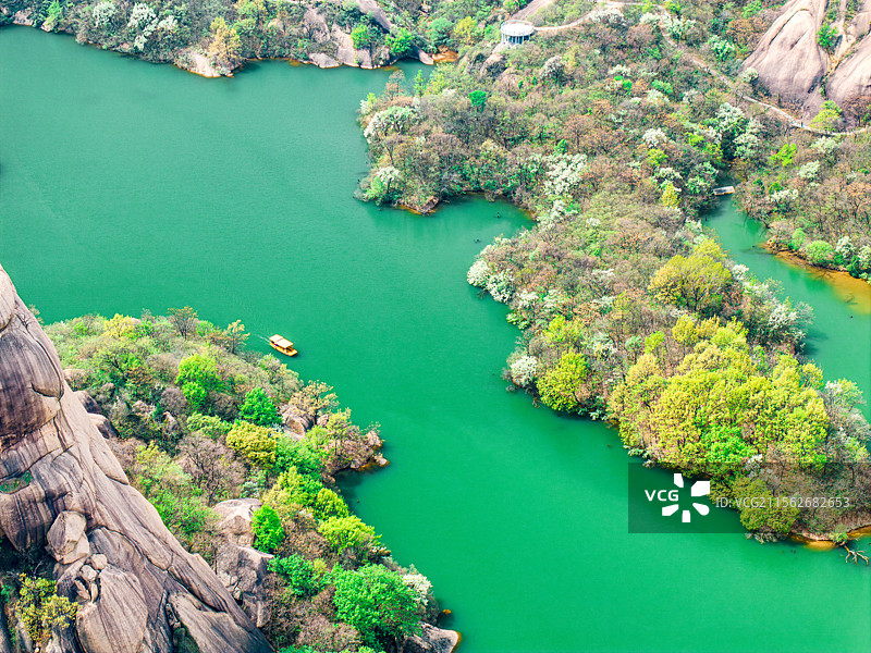 航拍驻马店嵖岈山天磨湖图片素材