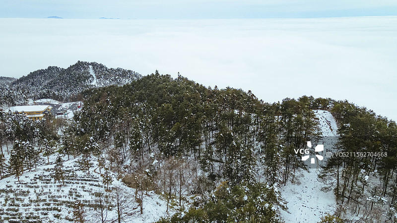 岳阳天岳幕阜山冬季航拍图片素材