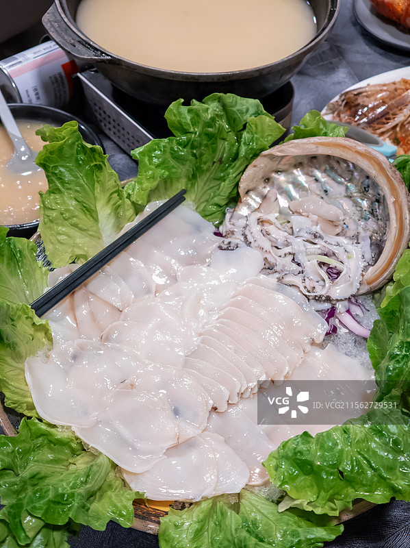 新鲜生鲍鱼切片图片素材