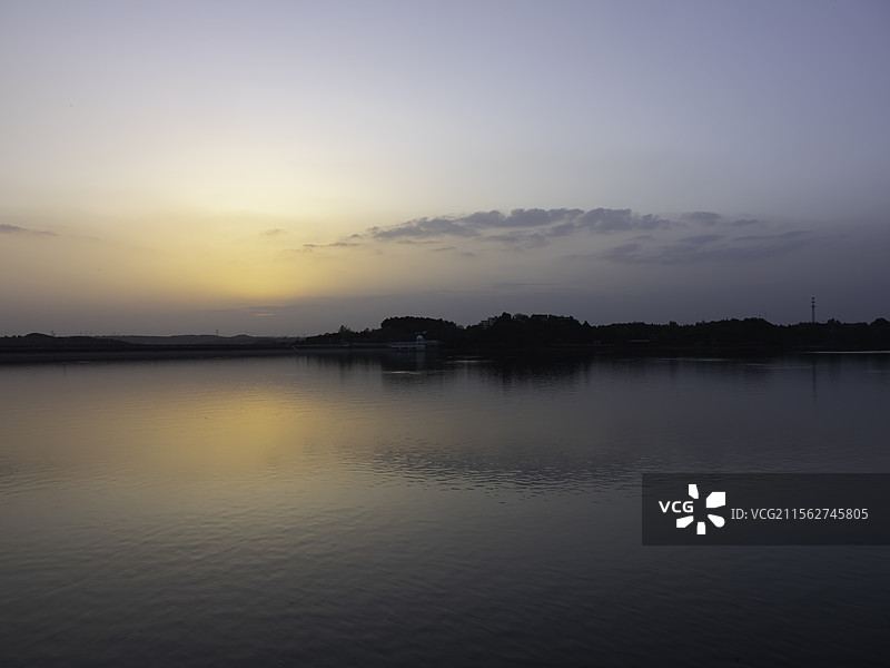 绵阳仙海风景区日落时分图片素材