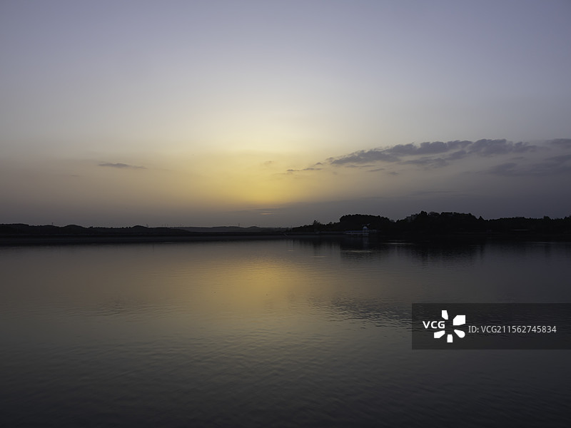 绵阳仙海风景区日落时分图片素材