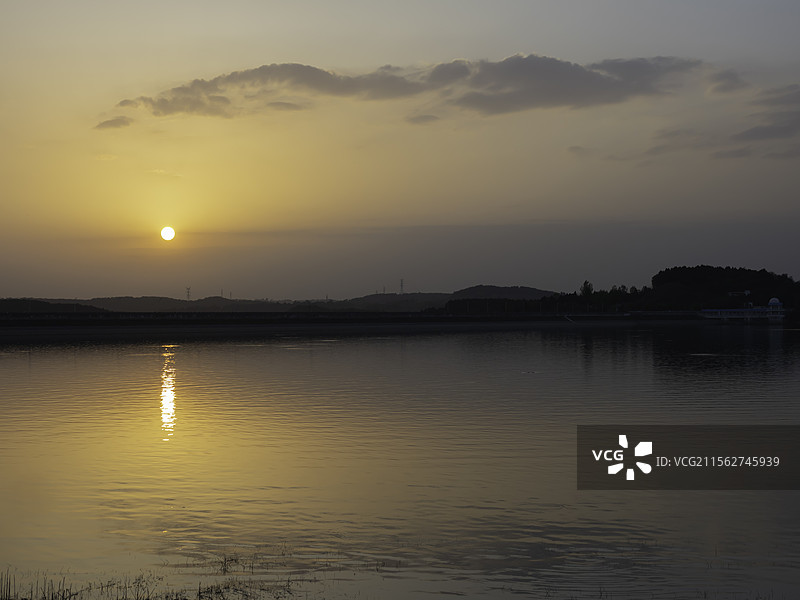 绵阳仙海风景区日落时分图片素材