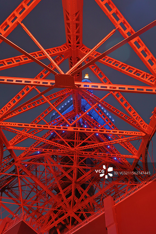 东京铁塔的非典型颜色图片素材