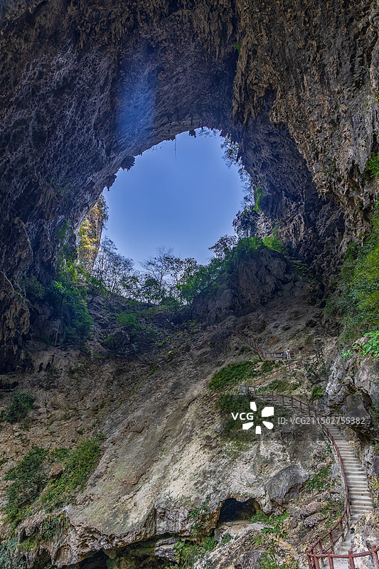 春季的广西河池凤山县三门海和万寿谷景观图片素材