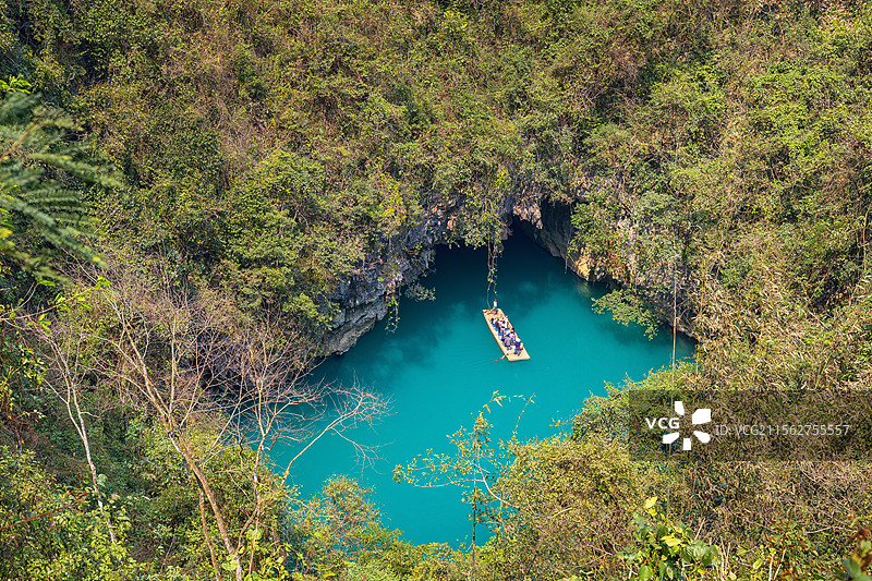 春季的广西河池凤山县三门海和万寿谷景观图片素材