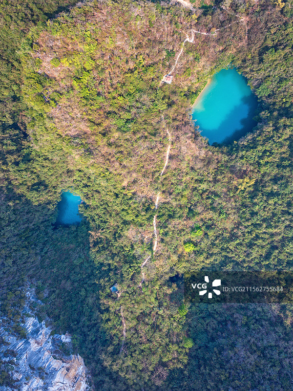 春季的广西河池凤山县三门海和万寿谷景观图片素材