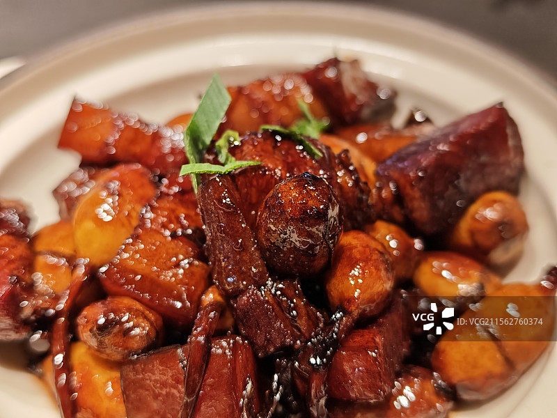 美味的小茨菇红烧肉图片素材