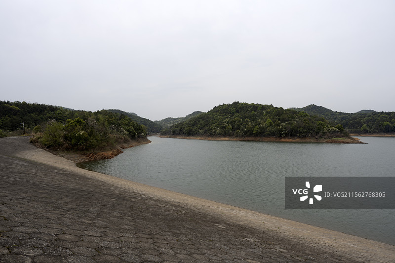 庐山观音湖水库河堤坝堤防堤岸水岸山水自然风光图片素材