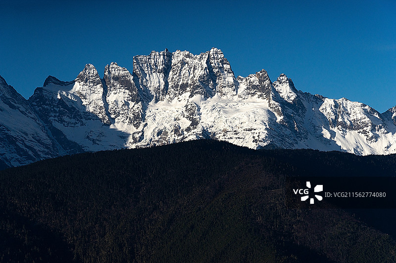 吉娃仁安峰图片素材