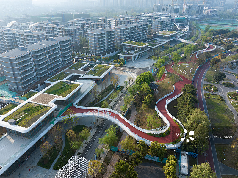 成都北湖生态公园与城市建筑景观图片素材