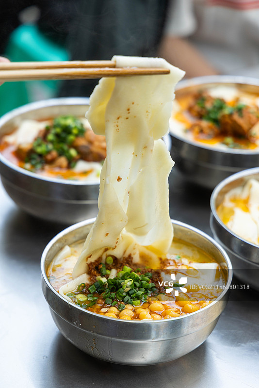 重庆荣昌美食铺盖面图片素材