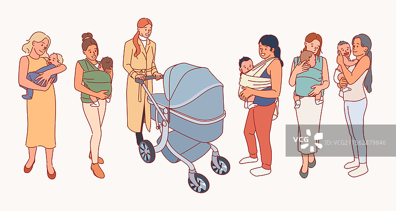 快乐的母亲抱着新生儿图片素材