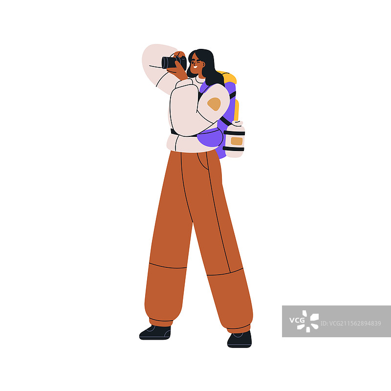 快乐的徒步旅行者与摄影师合影图片素材