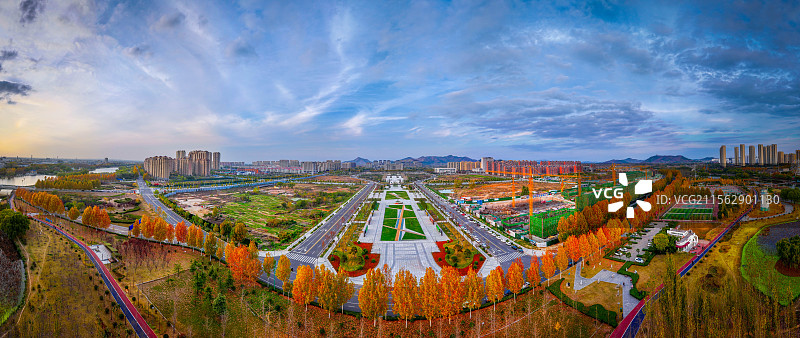 莒南县鸡龙河湿地城市风光图片素材