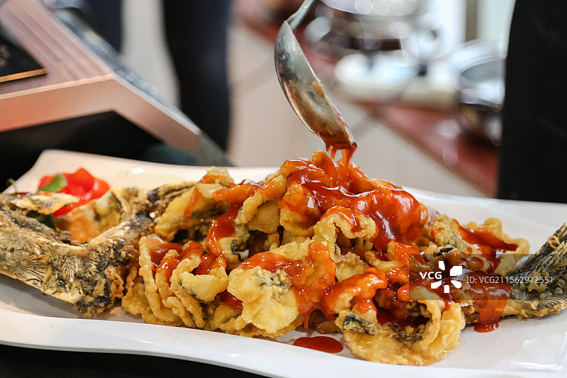 浇汁酸甜鱼图片素材