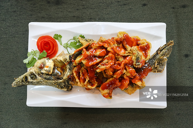 浇汁酸甜鱼图片素材