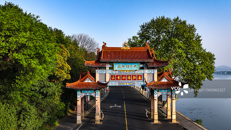 太湖风景区鼋头渚的大门图片素材