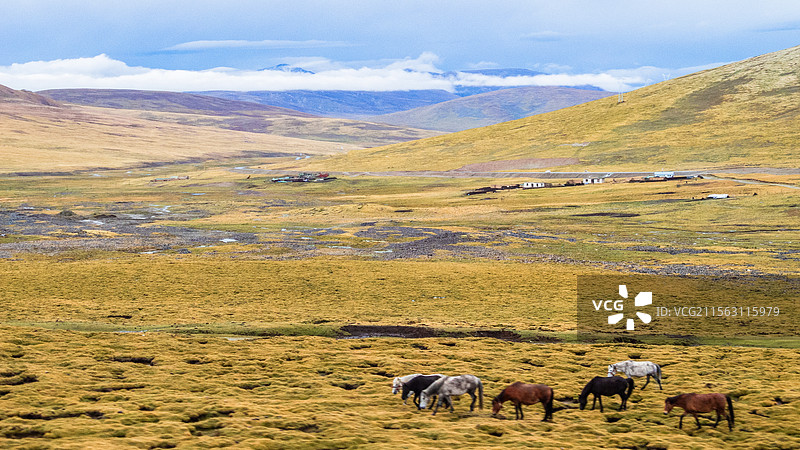 青藏高原风光——治多县图片素材