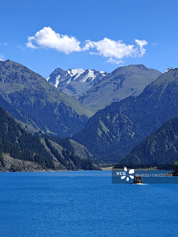新疆天山天池图片素材