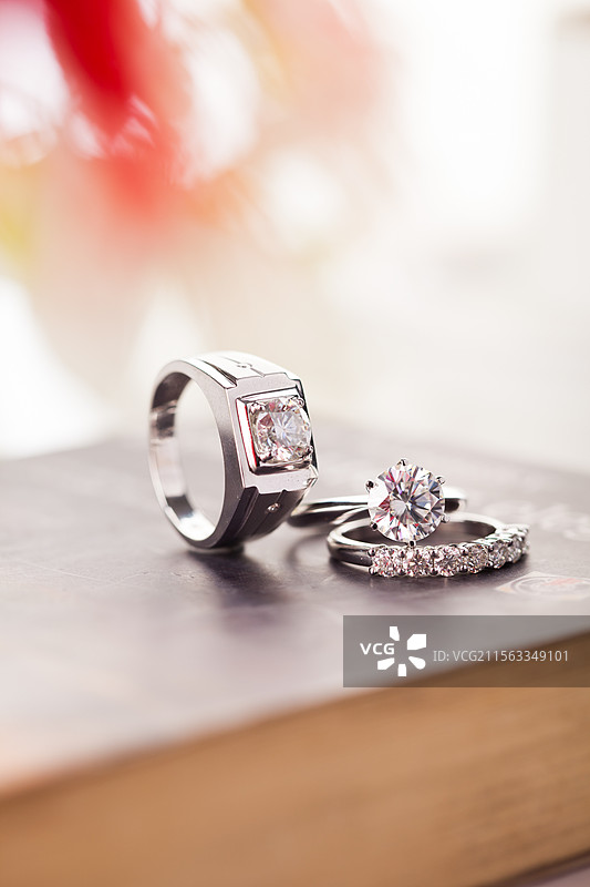 钻戒 钻石项链图片素材