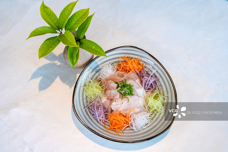 腾冲美食大薄片 凉拌大薄片 五彩大薄片 豌豆粉大薄片 腾冲特色美食图片素材