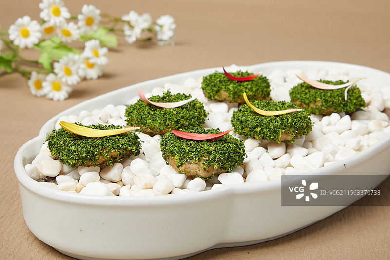 春韭樱花虾藕饼 美食图片素材