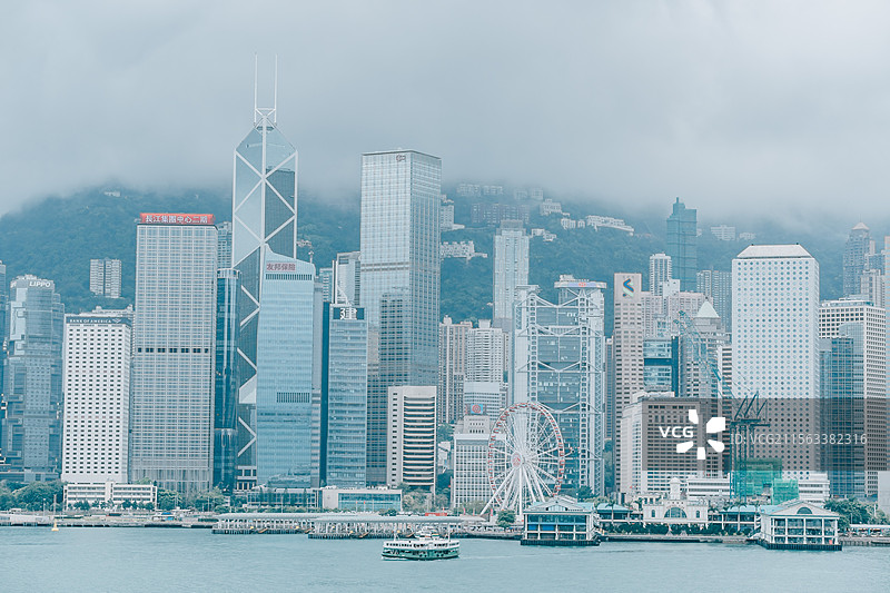 香港天星码头维多利亚港天星小轮海运大厦观景平台图片素材