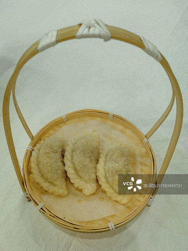 家乡咸水角摄于广东省新会城。这种食品是我们这里的饮茶早点。图片素材