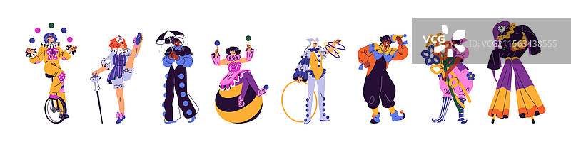 一组有趣的小丑马戏团艺人在嘉年华中表演图片素材