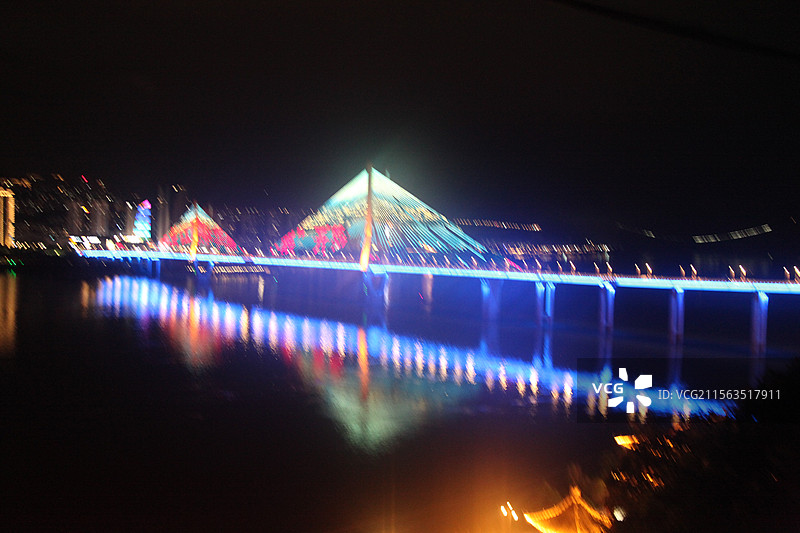 2023年9月29日重庆市云阳县环湖绿道举办汉服节巡游飞花令古代琴棋书画国学图片素材