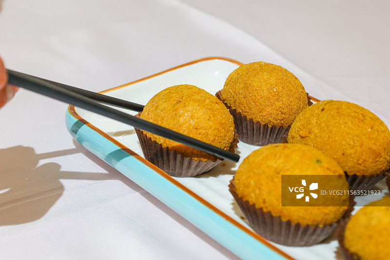 贵州菜豆腐圆子龙须野菜折耳根苗岭酸汤甲鱼和凉拌酸菜组图图片素材