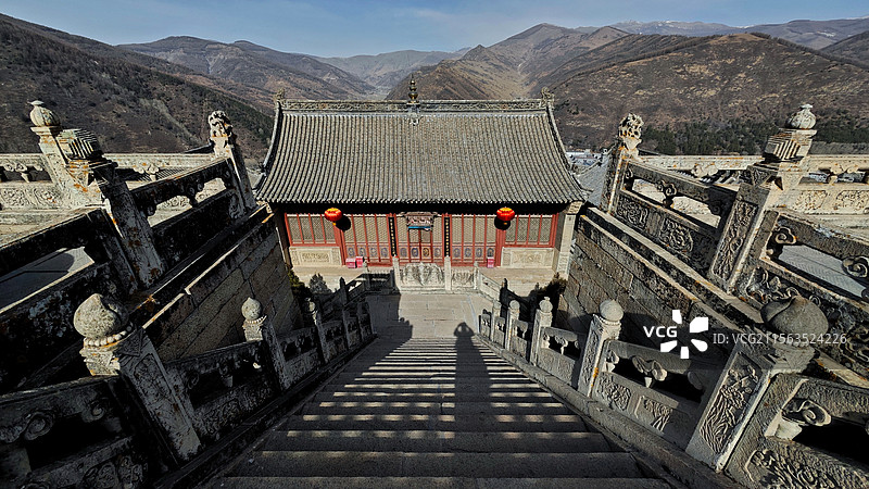 五台山南山寺历史悠久规模宏大艺术价值极高石雕与泥塑堪称一绝的禅宗佛教故事历史典故神话传说石雕图案多达图片素材
