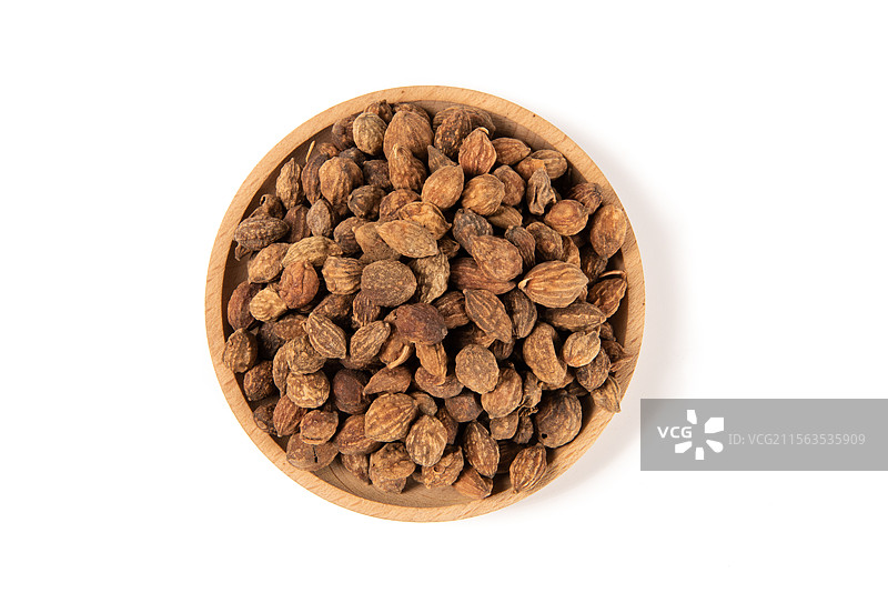 白底上的中药材益智仁图片素材