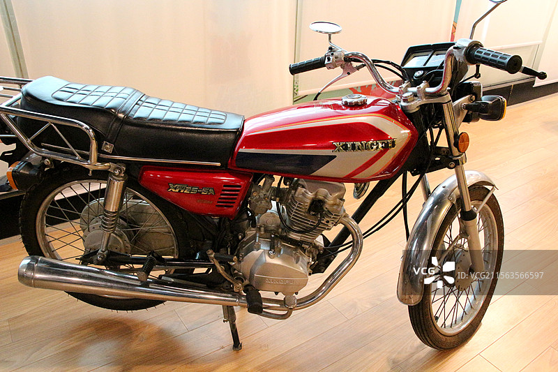 中国工业设计博物馆 —— 幸福牌XF125—6A型摩托车图片素材