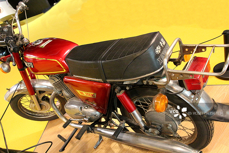 中国工业设计博物馆 —— 幸福牌250C型摩托车图片素材